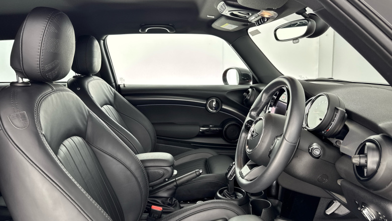 MINI Hatchback 2.0 Cooper S Exclusive 3dr Auto Petrol Hatchback